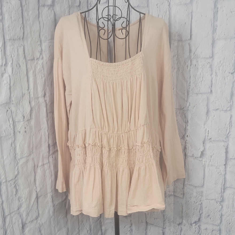 Free People Blush Pink Nyla‎ Ruffled/Pleated Blouse Size Large NWOT